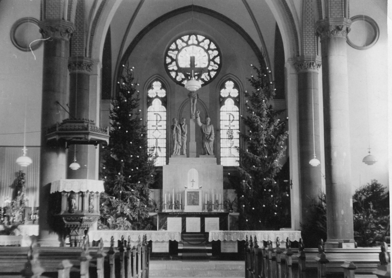 Foto weihnachtlicher Altarraum 1950